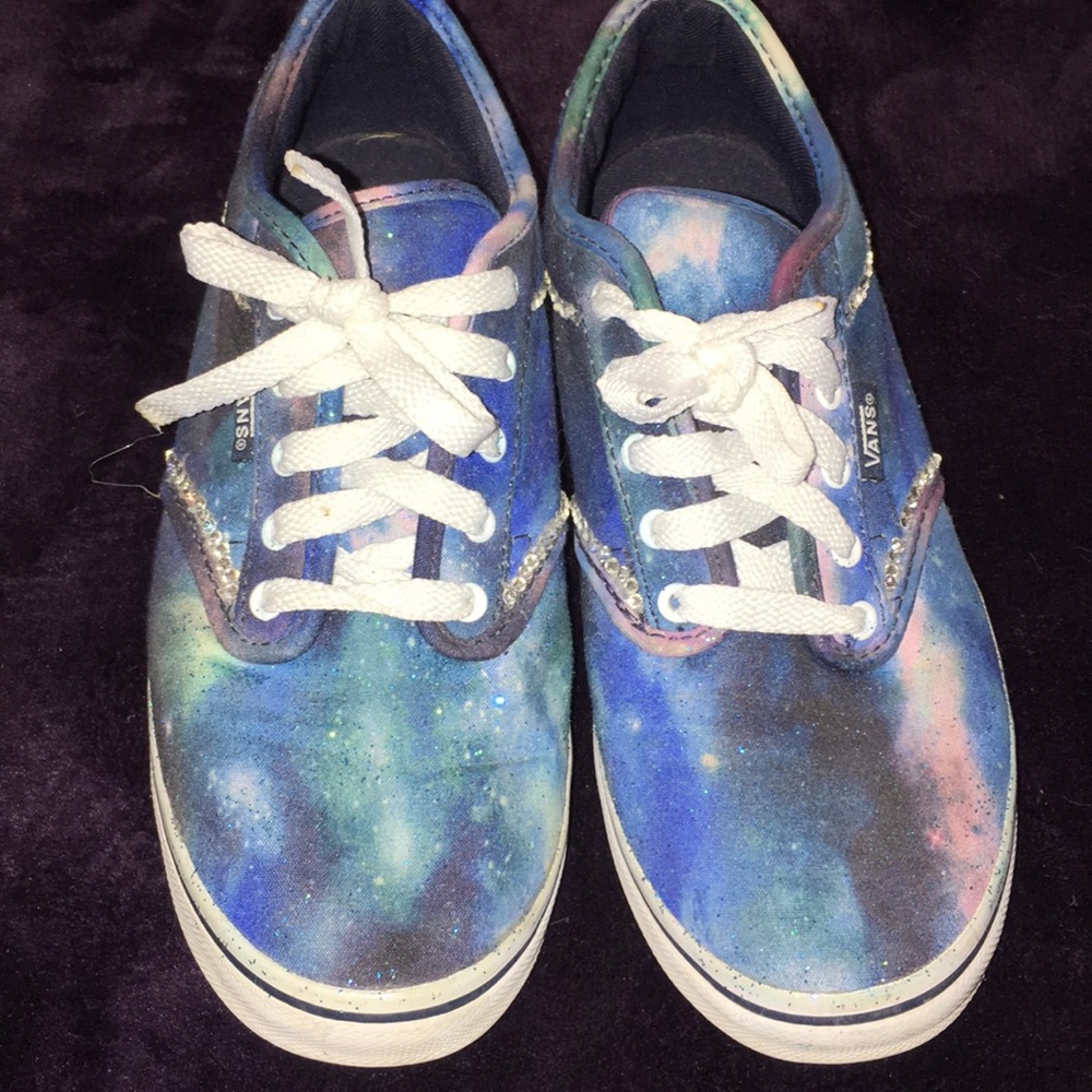 Custom dazzled Vans Galaxy